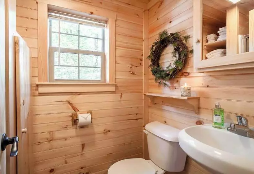 Hotelli Pine Haven Campground