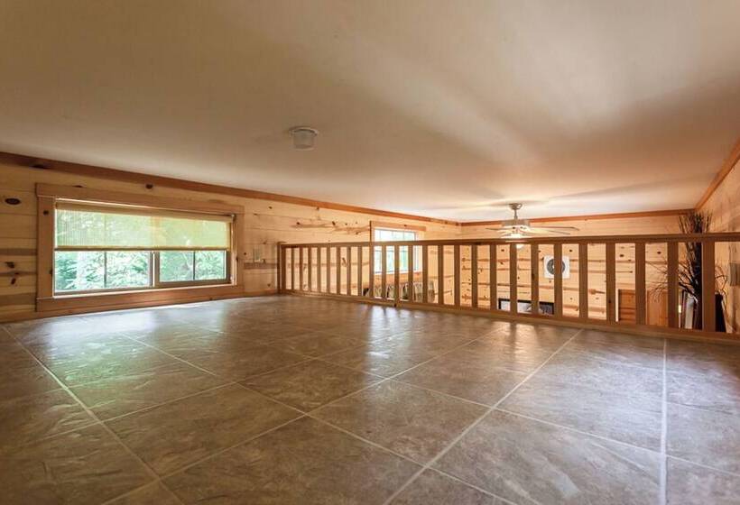 Hotel Pine Haven Campground