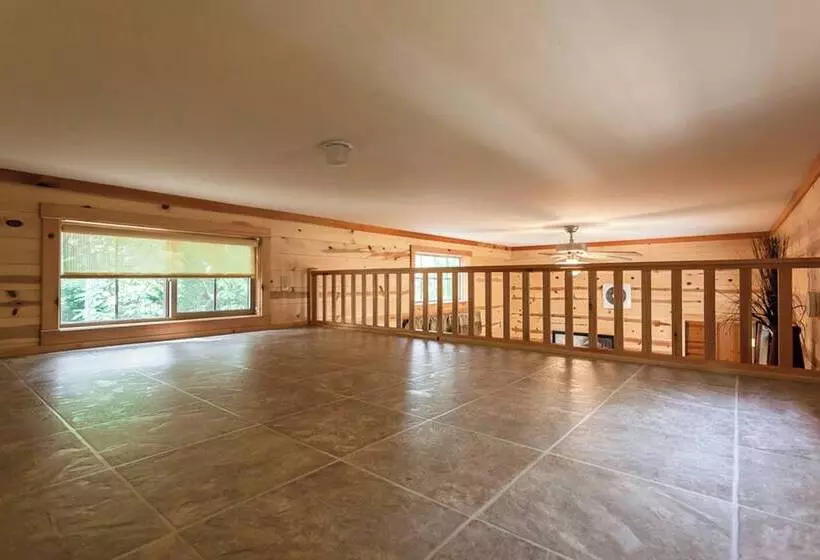 Hotelli Pine Haven Campground