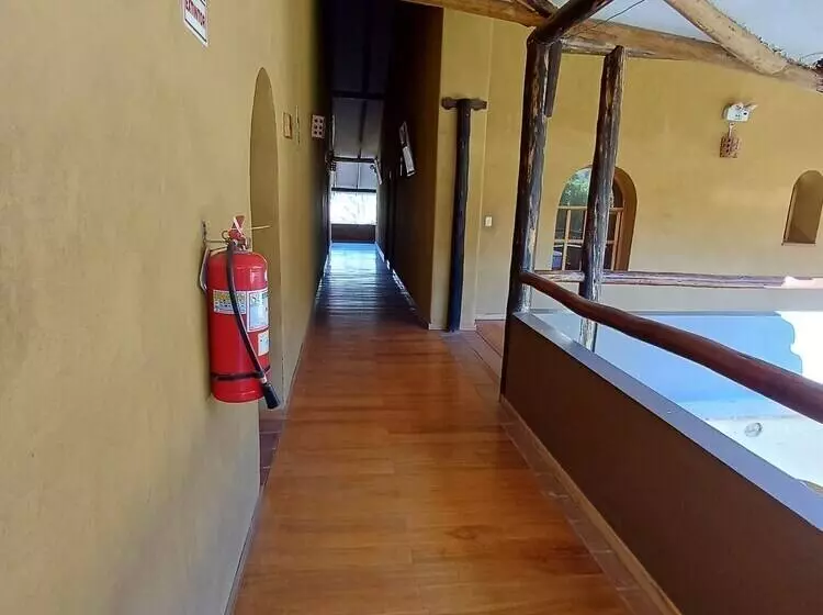 هتل Willka Rumi Lodge