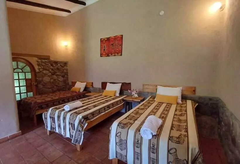 هتل Willka Rumi Lodge