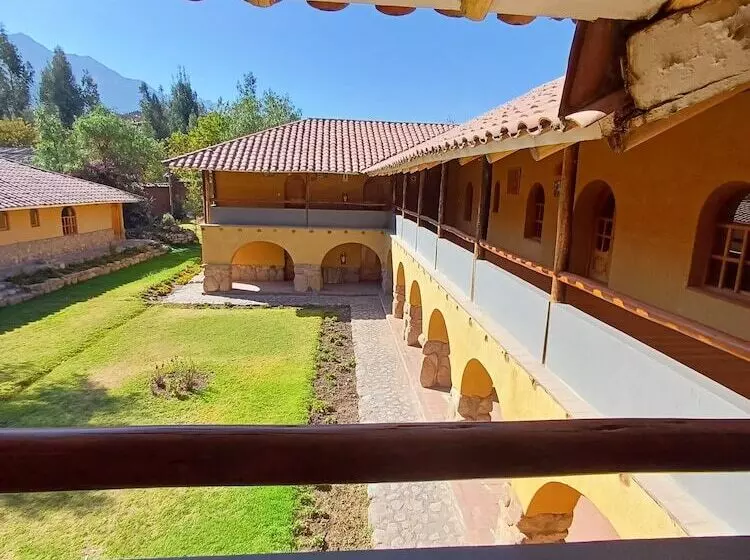 هتل Willka Rumi Lodge