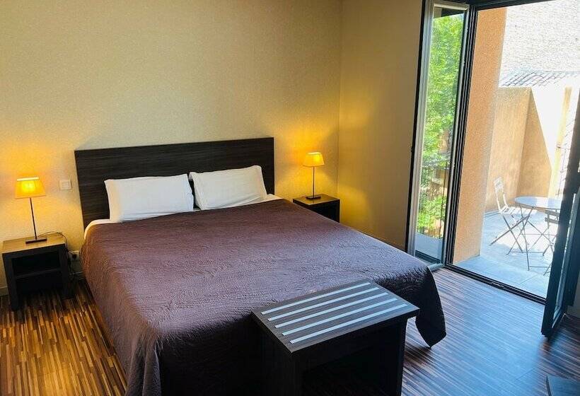 L Hotel De La Bourse à Bagnols Sur Ceze