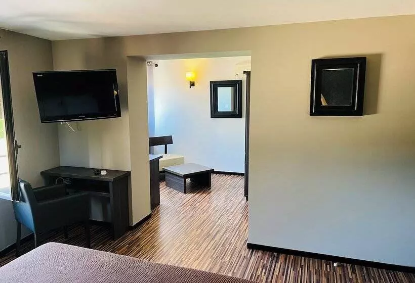 L Hotel De La Bourse à Bagnols Sur Ceze