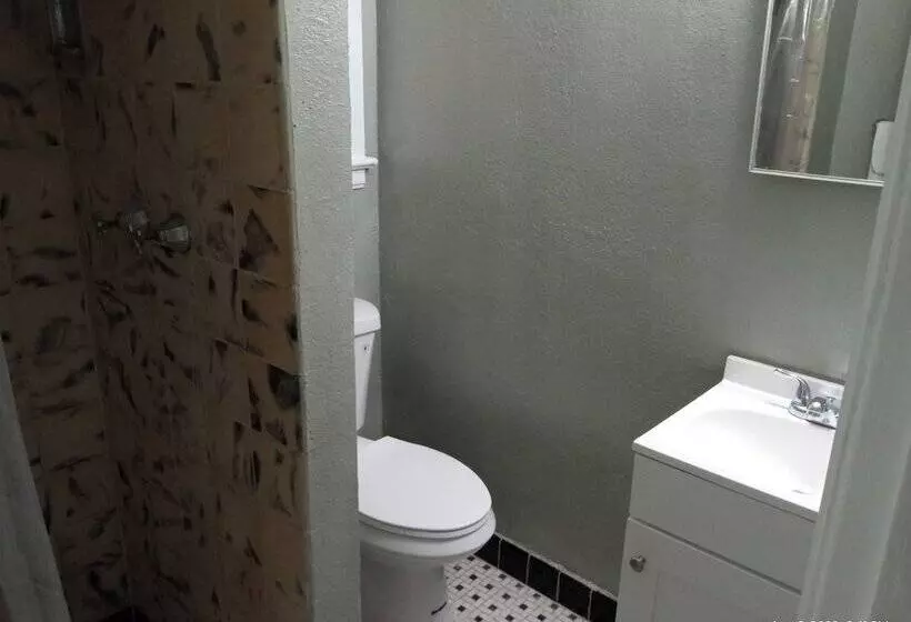 Motelli Homes N Courts