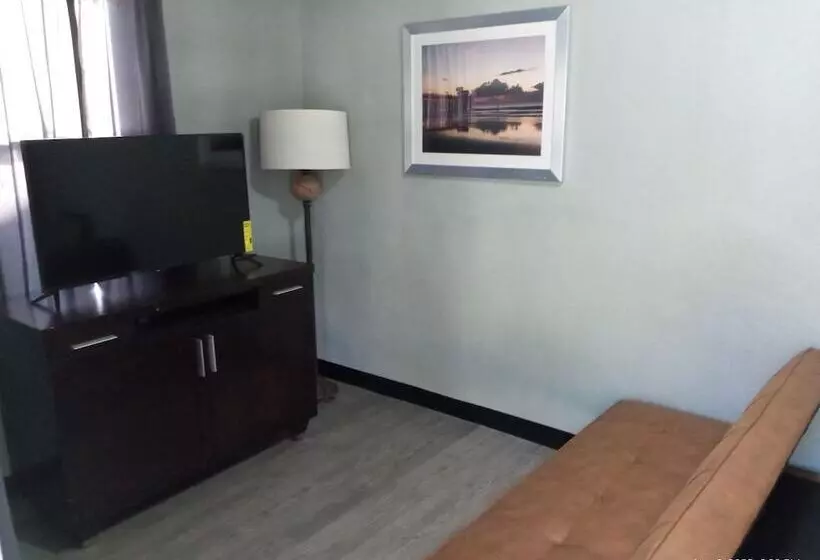 Motelli Homes N Courts