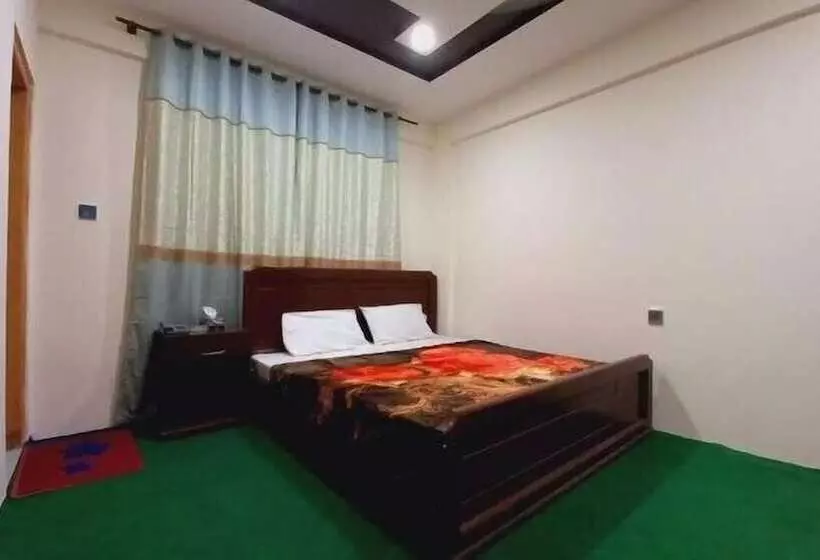 Mulberry Continental Hotel Skardu