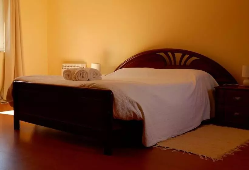 ペンション Casa Outeiro 99 Paredes De Coura