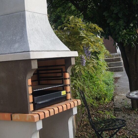 Пансион Casa Outeiro 99 Paredes De Coura