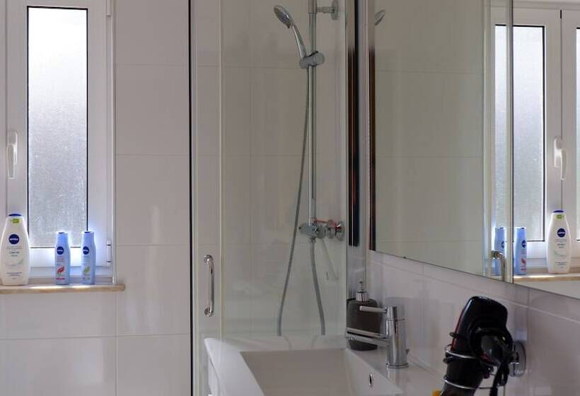 Пансион Casa Outeiro 99 Paredes De Coura