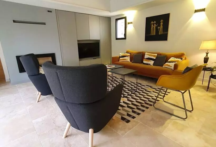 Majatalo L Instant Luberon