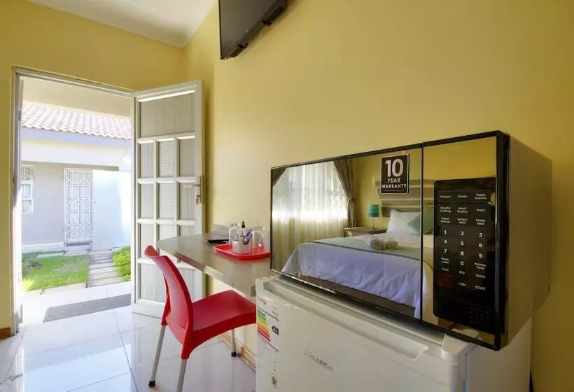 Majatalo Minilitha Lodge