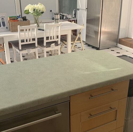 بنسيون Thornton Edwardian House Balham