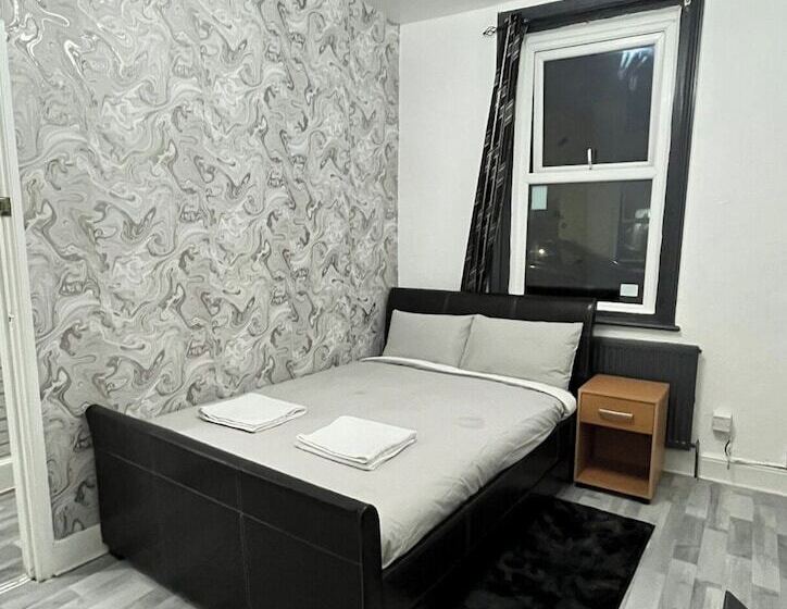 レジデンス Beautiful 4 Bed House In Ramsgate