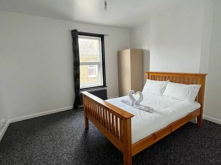 Residenssi Beautiful 4 Bed House In Ramsgate