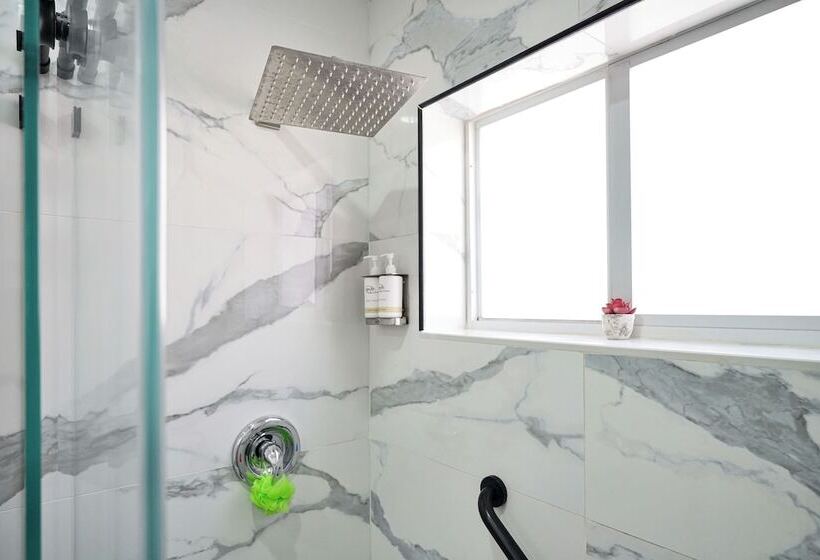 דירת נופש Unique Escape Gameroom! Bar, Bbq, Spacious, And Near Beach