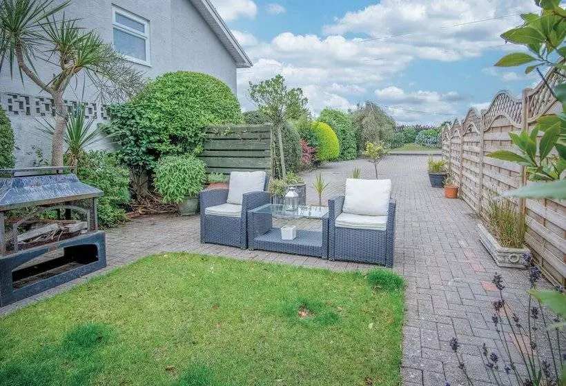 Rose Cottage 3 Bed Cottage New Hedges Tenby