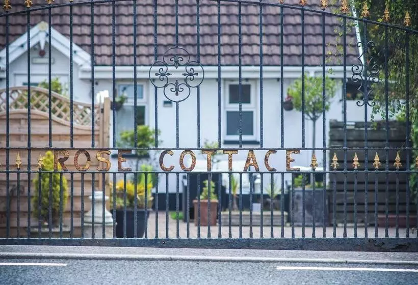 Rose Cottage 3 Bed Cottage New Hedges Tenby
