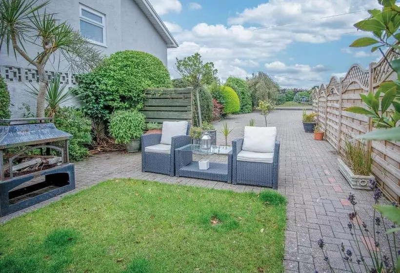 Rose Cottage 3 Bed Cottage New Hedges Tenby