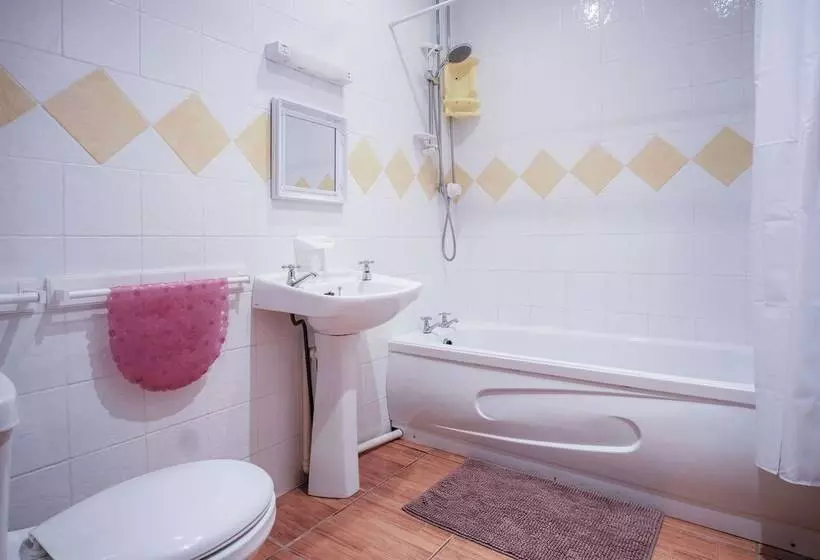 Rose Cottage 3 Bed Cottage New Hedges Tenby