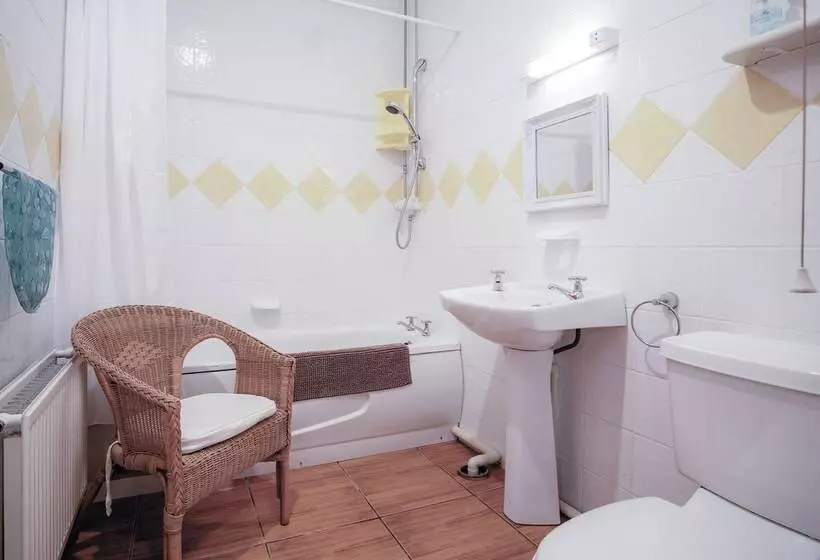 Rose Cottage 3 Bed Cottage New Hedges Tenby