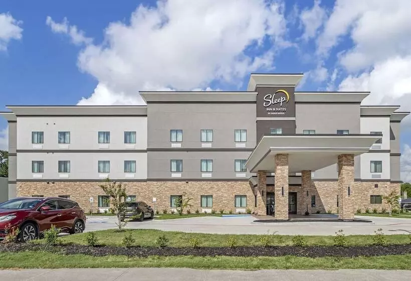 Sleep Inn & Suites