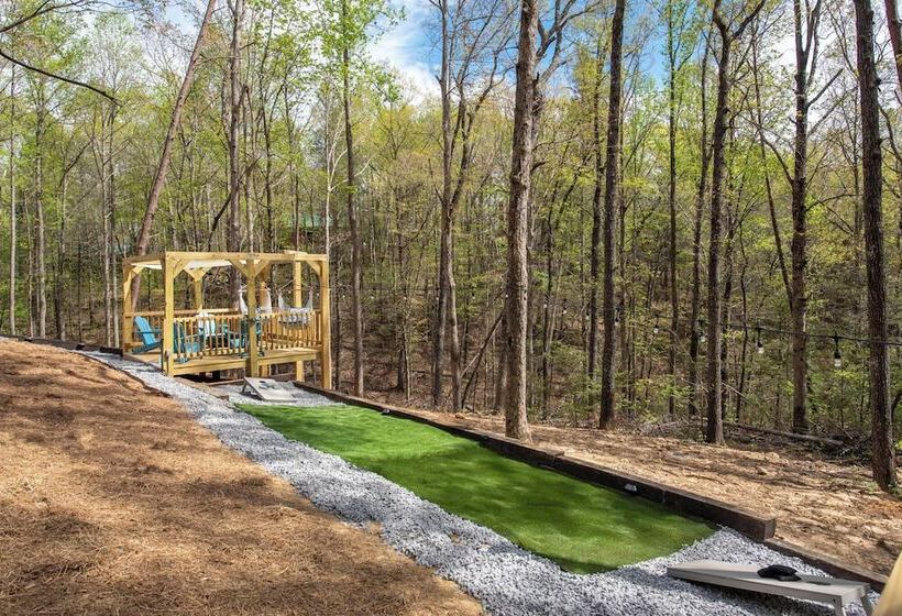 Smokies Modern Escape