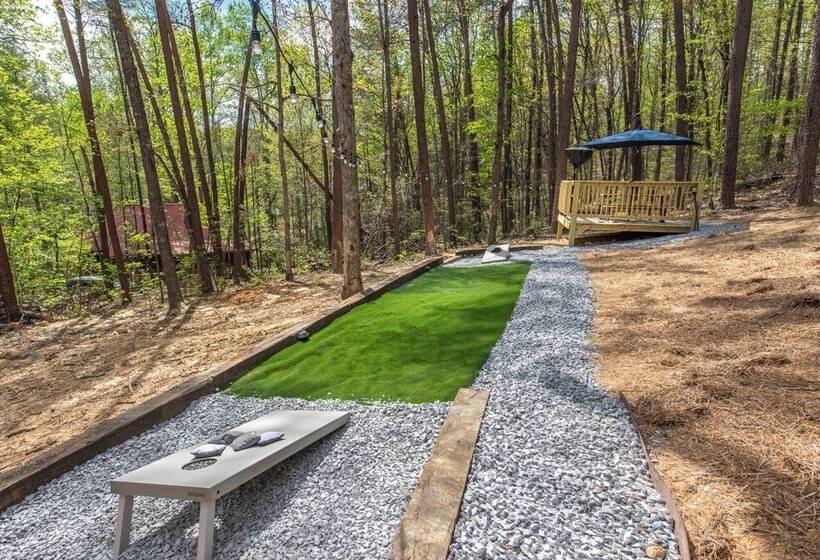 Smokies Modern Escape