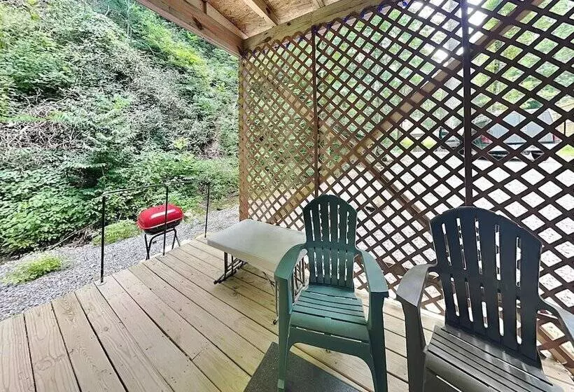 Stone Creek Cottage