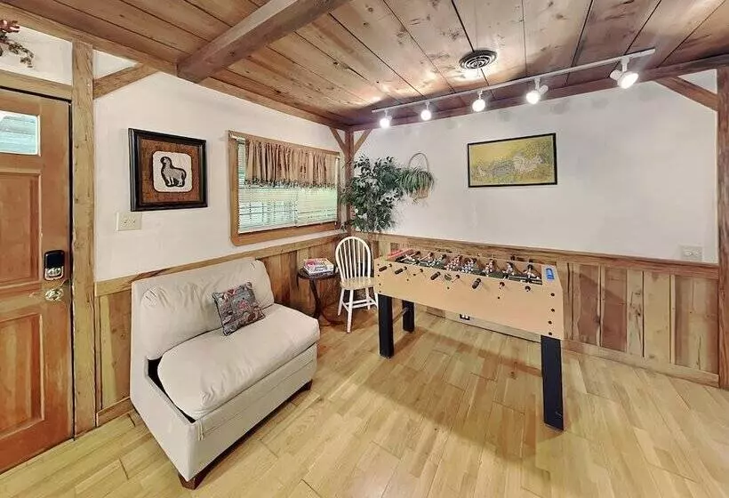 Stone Creek Cottage