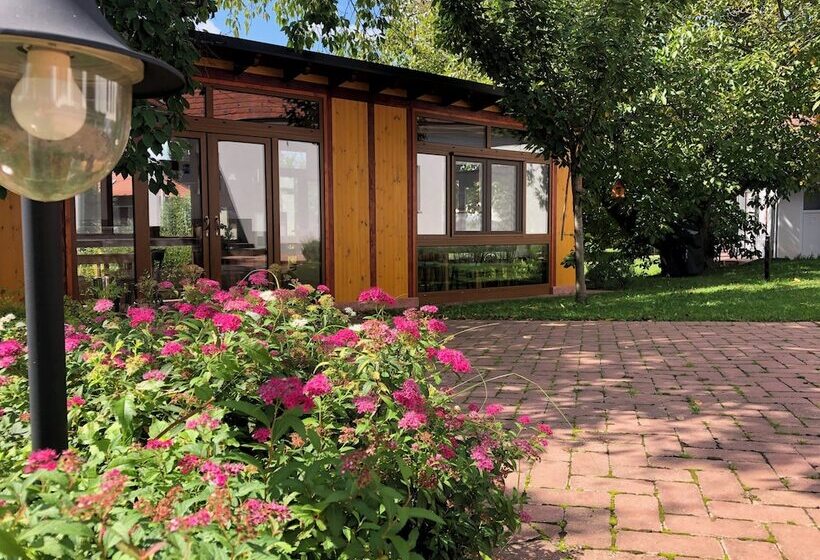 Tündérkert Panzió őrség