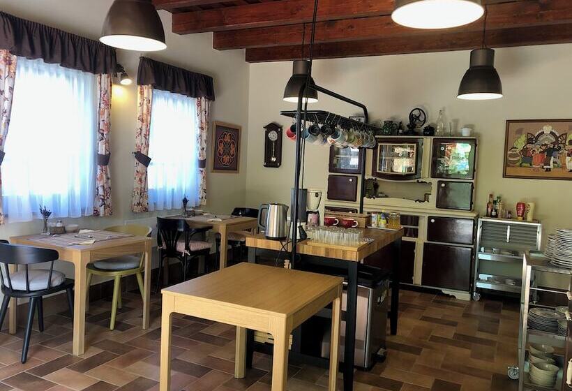 Tündérkert Panzió őrség