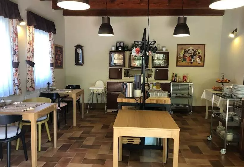 Tündérkert Panzió őrség