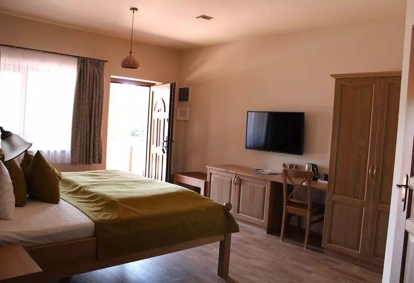 Tündérkert Panzió őrség