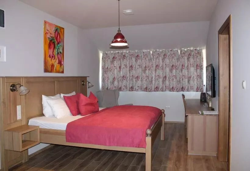 Tündérkert Panzió őrség