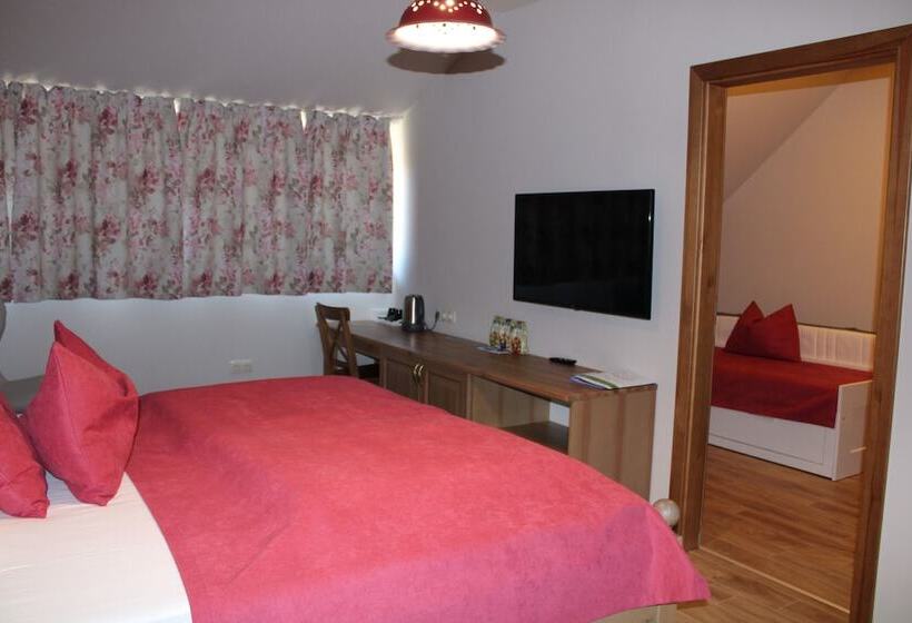 Tündérkert Panzió őrség