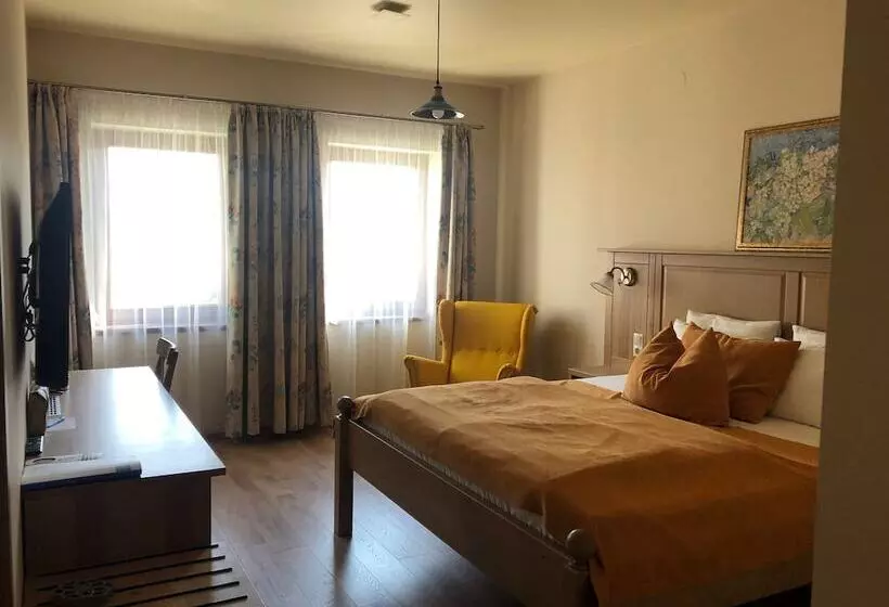 Tündérkert Panzió őrség