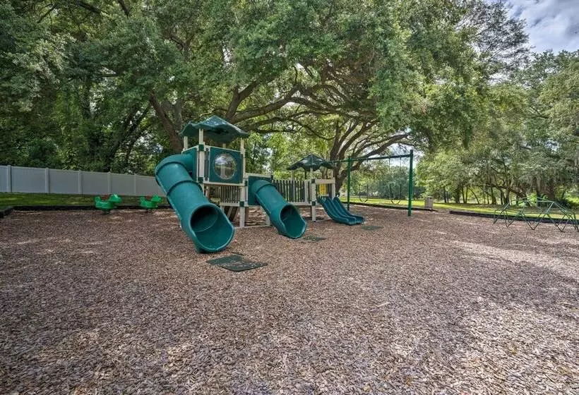 Pet Friendly Apopka Home: 30 Mi To Wdw!