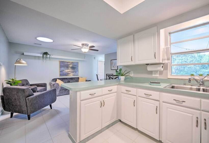 Pet Friendly Apopka Home: 30 Mi To Wdw!