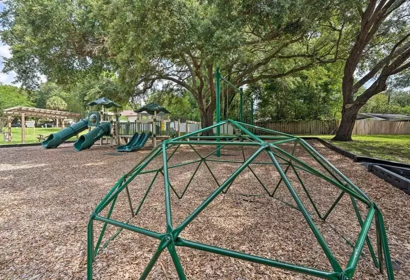 Pet Friendly Apopka Home: 30 Mi To Wdw!