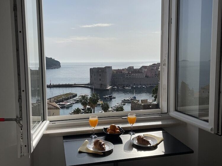 مبيت وإفطار Brizo Apartments