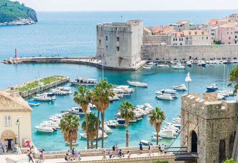 مبيت وإفطار Brizo Apartments