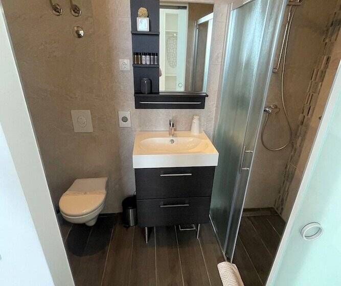 مبيت وإفطار Brizo Apartments