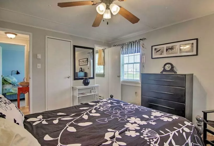 Charming Painter Home W/ Chesapeake Bay Views