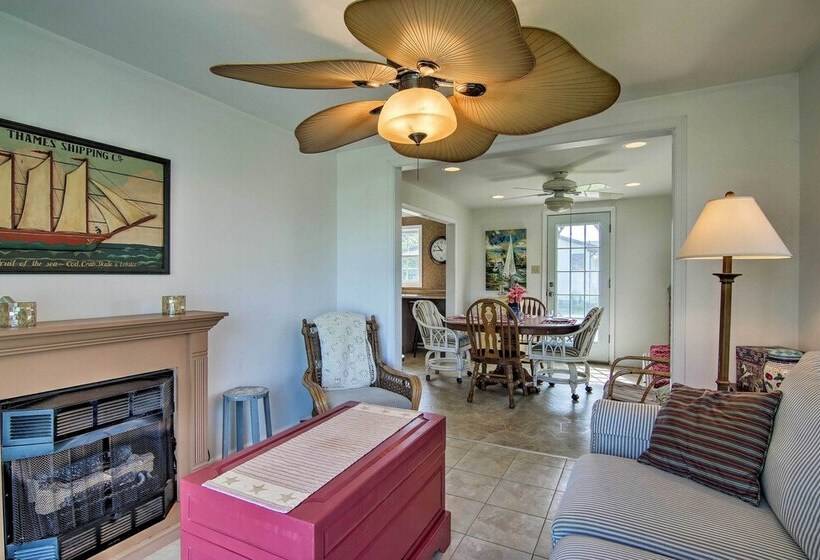 Charming Painter Home W/ Chesapeake Bay Views