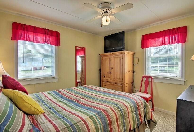 Charming Painter Home W/ Chesapeake Bay Views