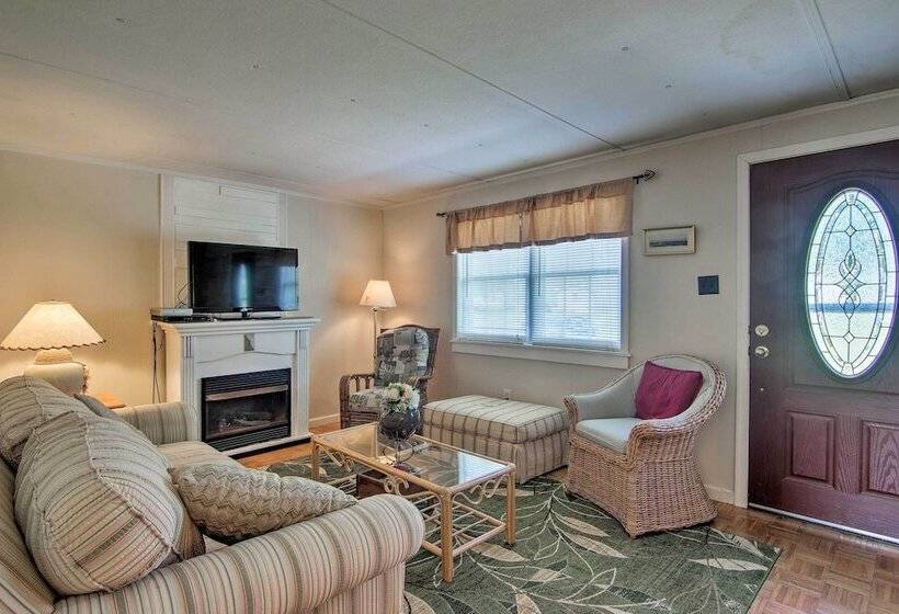 Charming Painter Home W/ Chesapeake Bay Views