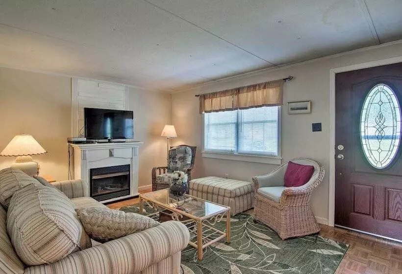 Charming Painter Home W/ Chesapeake Bay Views