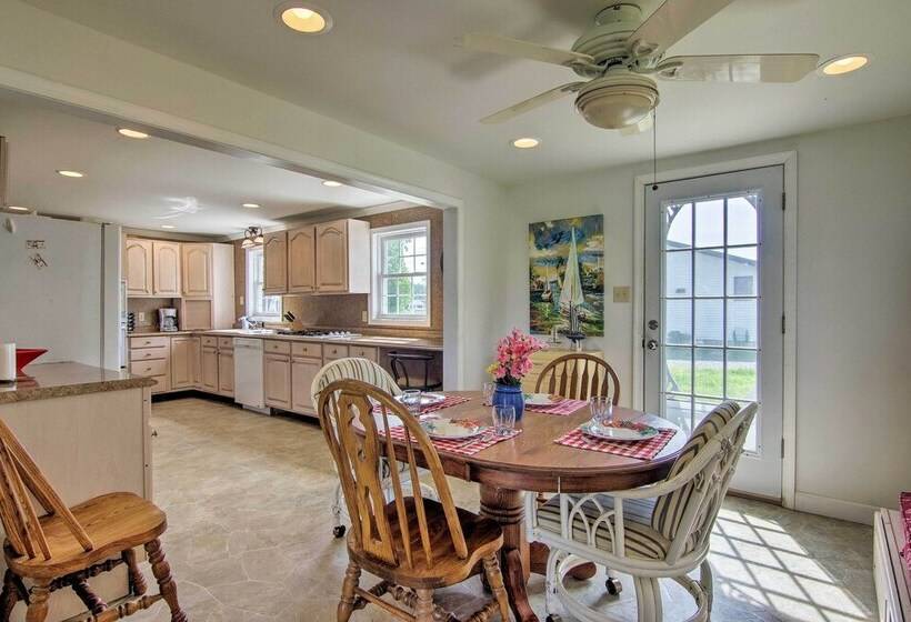 Charming Painter Home W/ Chesapeake Bay Views