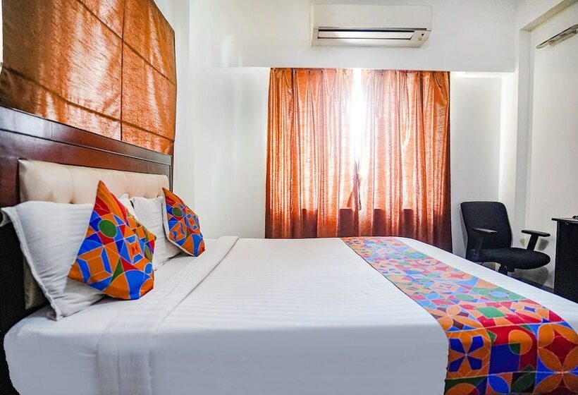 Fabhotel Home Tree Service Apartment